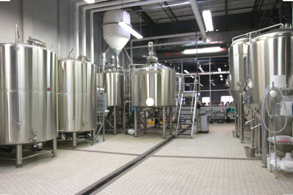 精釀啤酒設(shè)備 精釀啤酒設(shè)備